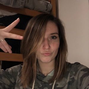 Meet your Posher, Abbey